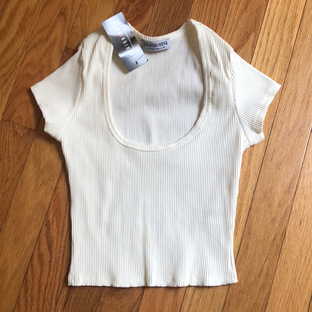 fashion nova white scoop neck crop top